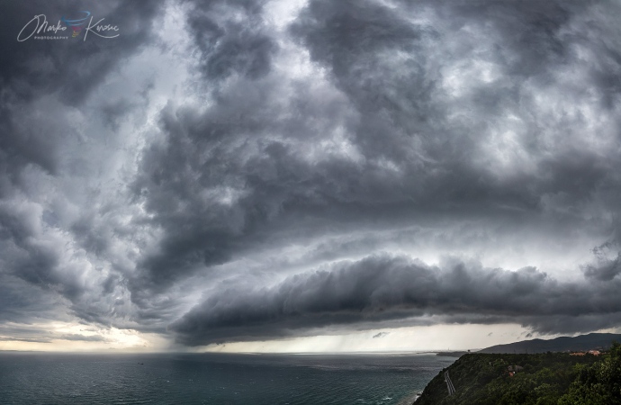 supercell-outbreak-shelf-cloud-trieste-gulf