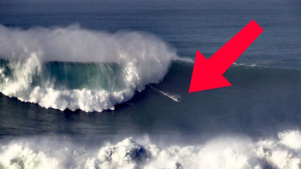 Monster 15+ meter waves in Nazaré, Portugal on Nov 20th! » Severe