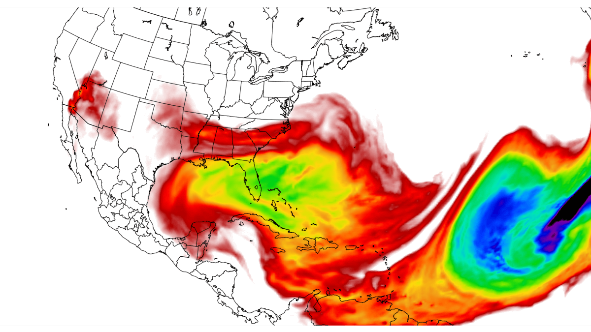A new large Saharan dust cloud is moving over the Atlantic Ocean