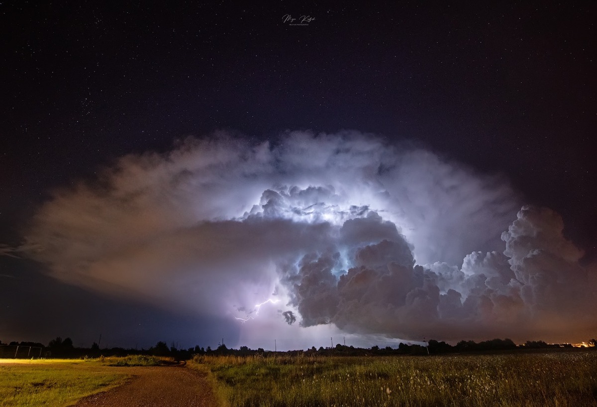 photo-contest-week-36-Maja Kraljik-night-updraft