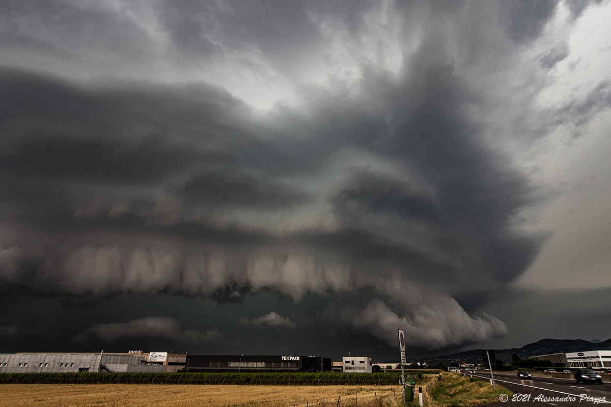 photo-contest-week-37-Alessandro Piazza-supercell